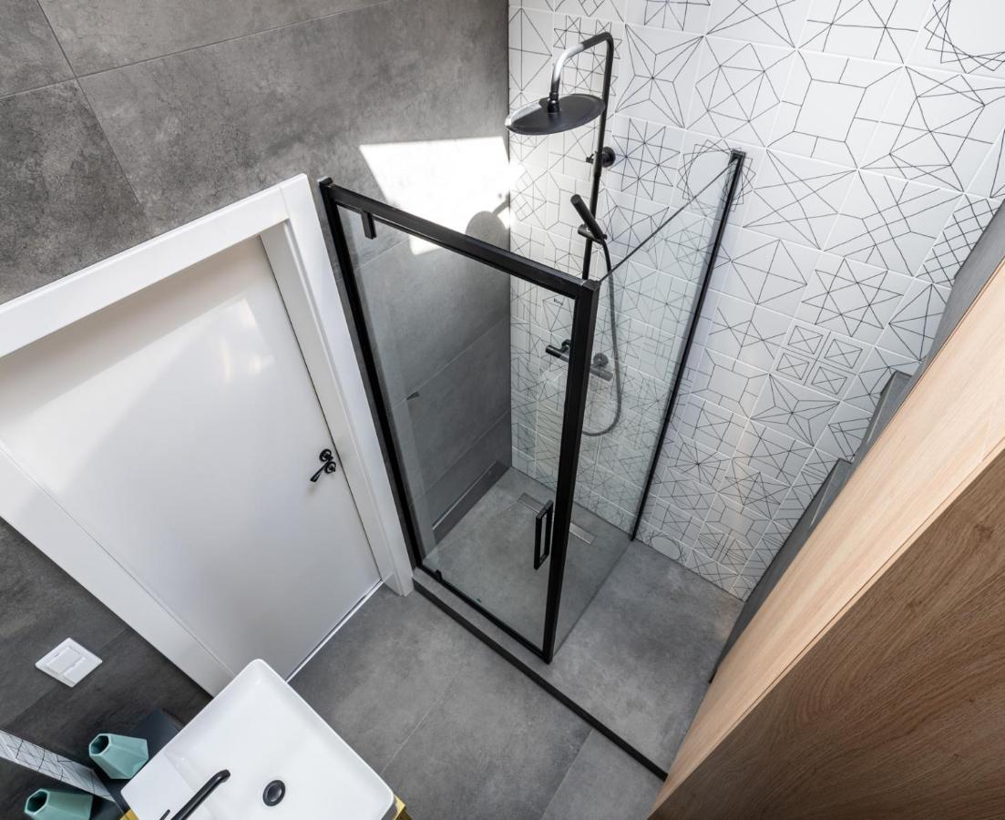 Smart Apartments - Old Town & Main Train Station - By Upstairs Cracovia Exterior foto
