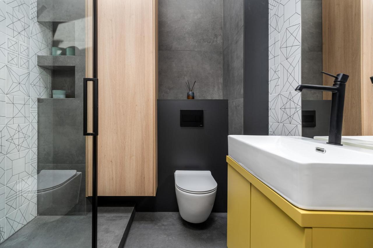 Smart Apartments - Old Town & Main Train Station - By Upstairs Cracovia Exterior foto