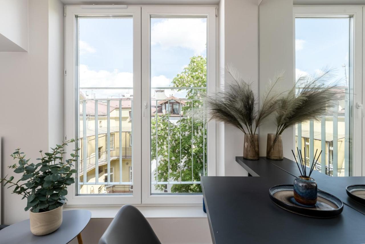Smart Apartments - Old Town & Main Train Station - By Upstairs Cracovia Exterior foto